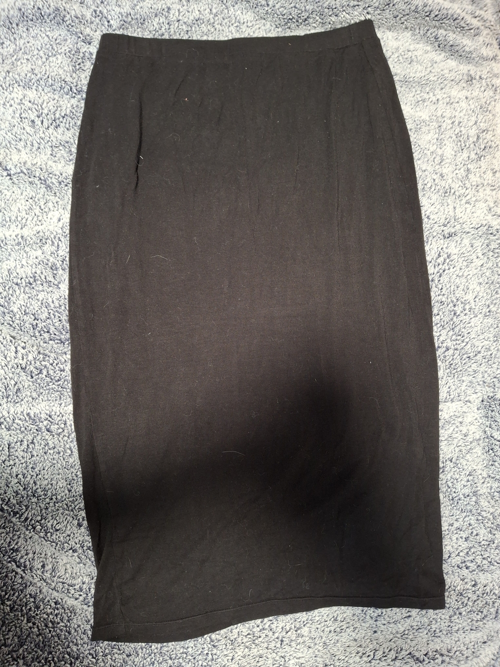 Matty M Black Pencil Skirt - Sleek Midi